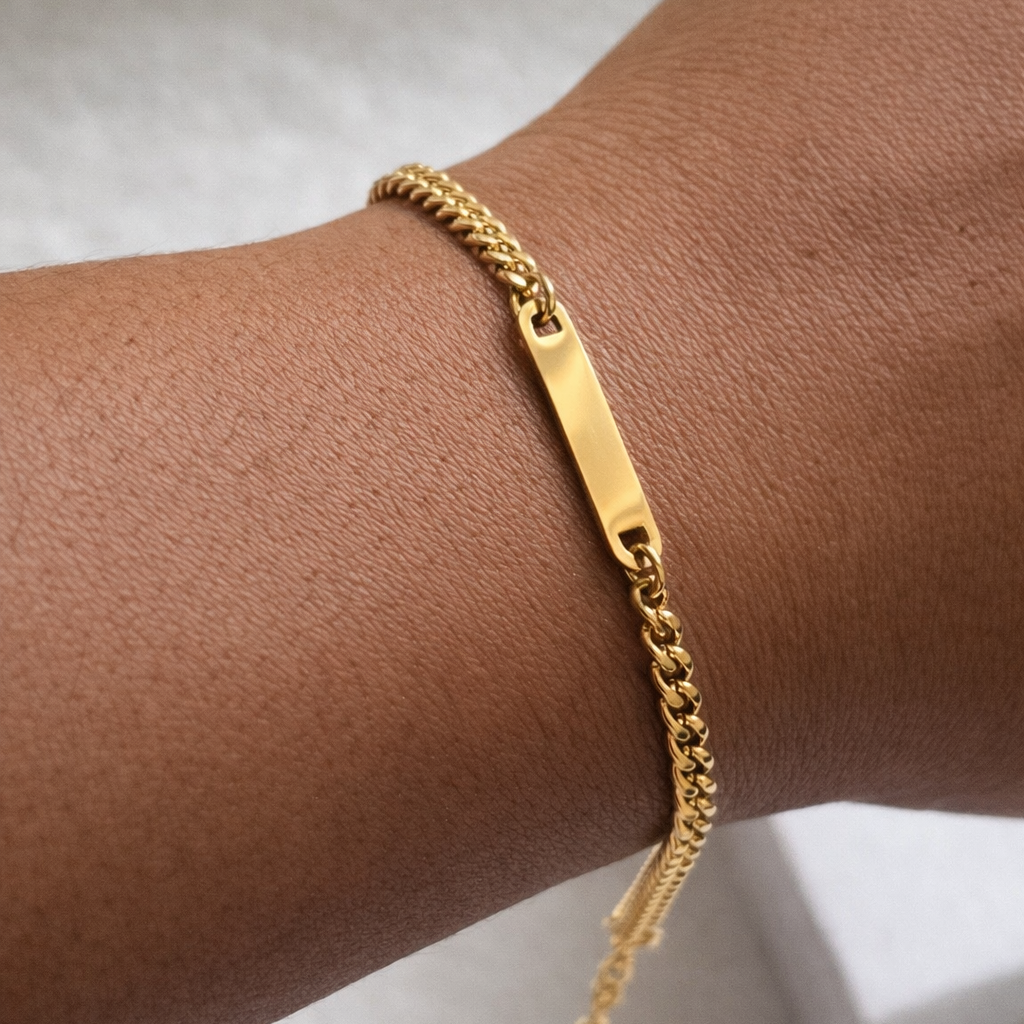 18K Gold PVD Stainless Steel Engravable Curb Chain Bar Bracelet