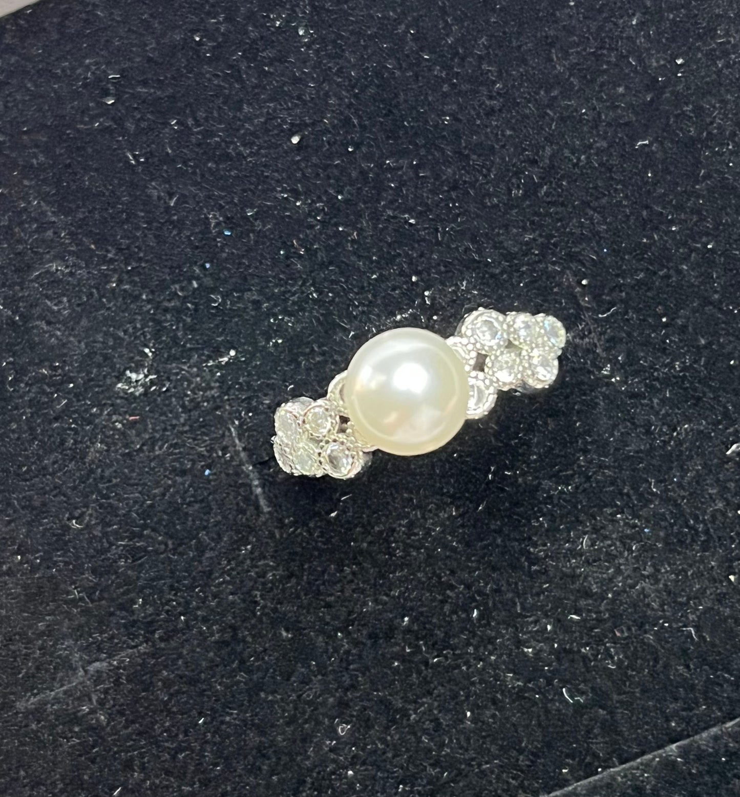 Silver Imitation Pearl Adjustable Ring – Floral Design