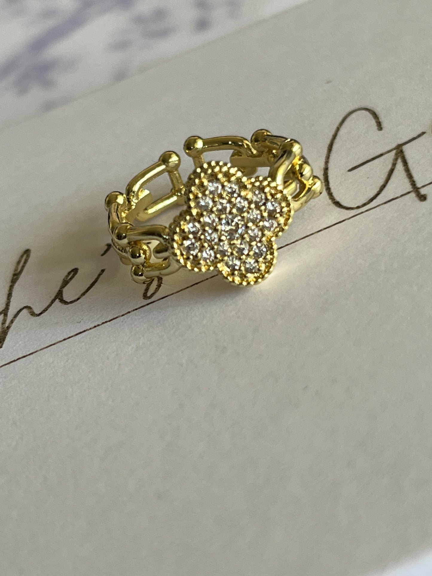 Clover Ring