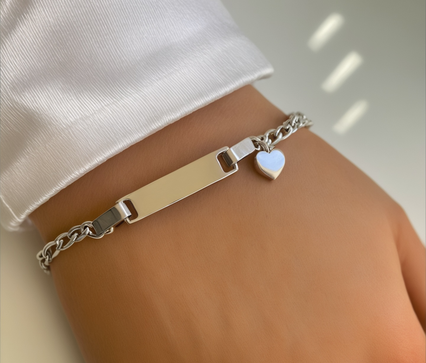 Heartfelt Bar Bracelet