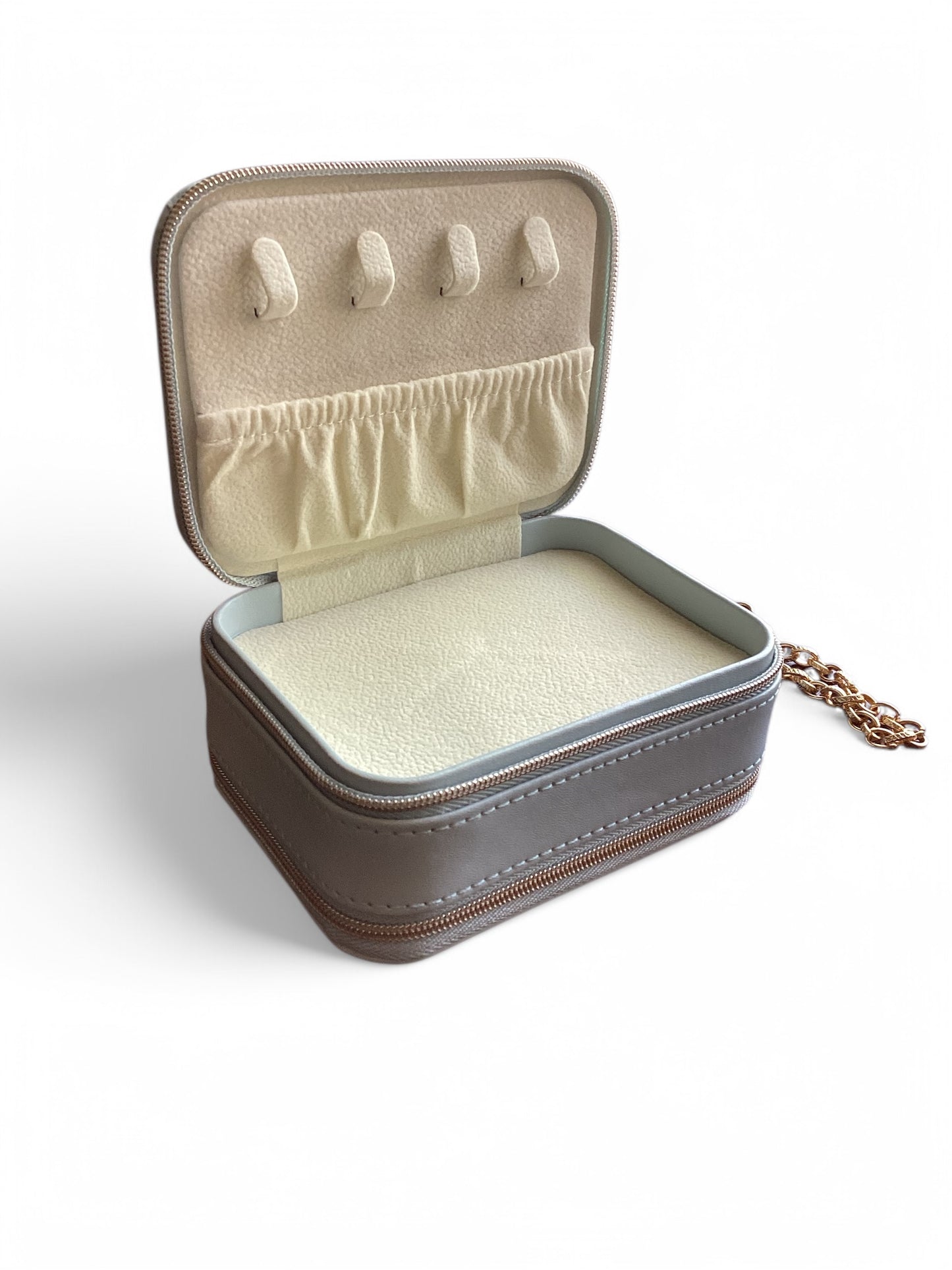 Vintage Style Pearl Cameo Head Jewelry Case-Elegant Travel Storage