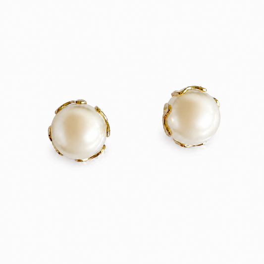 Imitation Pearl Heart Stud Earrings