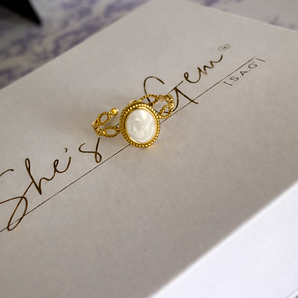 18K Gold Plated Stainless Steel Vintage Cameo Adjustable Ring