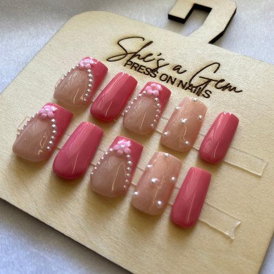 Pearly Blush Press on Nails