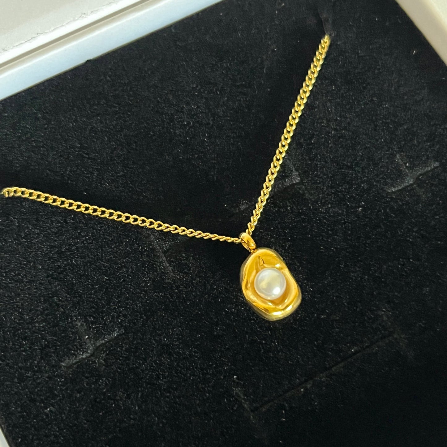 18K Gold Plated Stainless Steel Pearl Drift Pendant Necklace