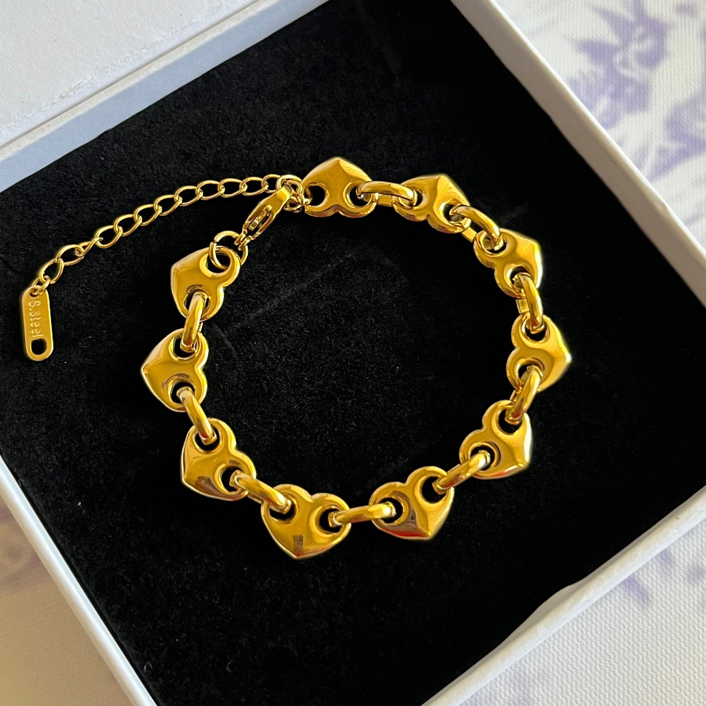 Luxe Heart Link Bracelet