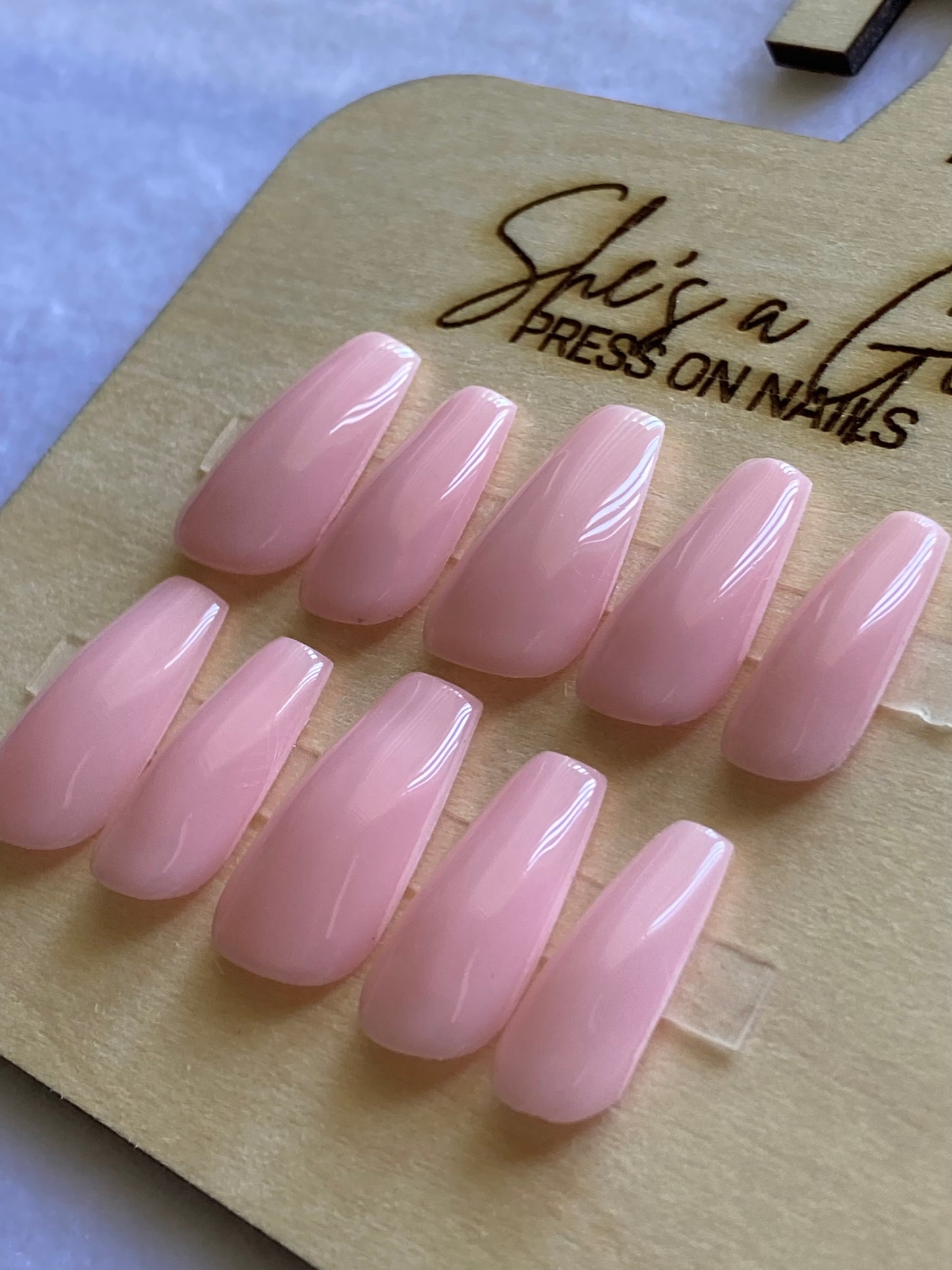 Pink Whisper-Press on Nails