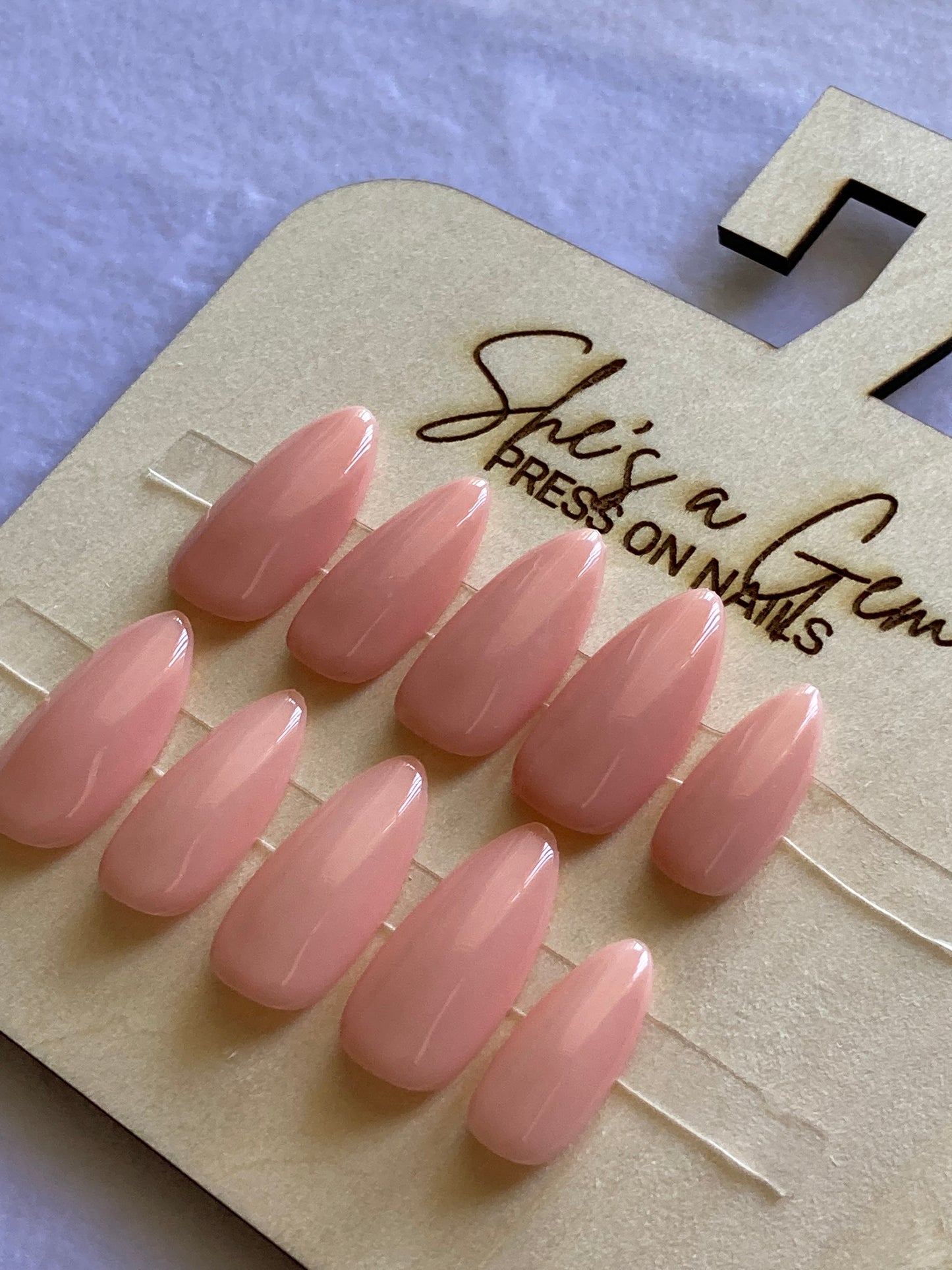 Pink Sapphire-Press on Nails